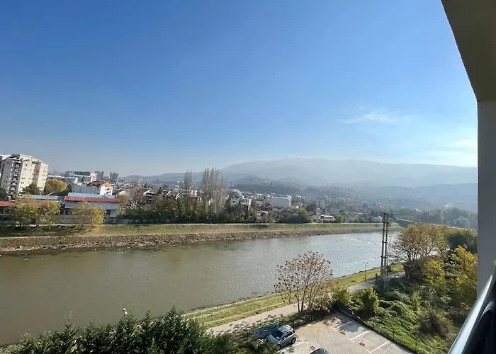 Jurukov Riverside Appartement *